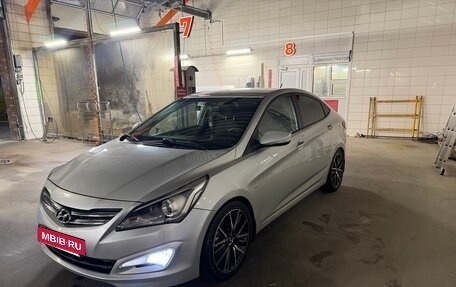 Hyundai Solaris II рестайлинг, 2016 год, 950 000 рублей, 10 фотография