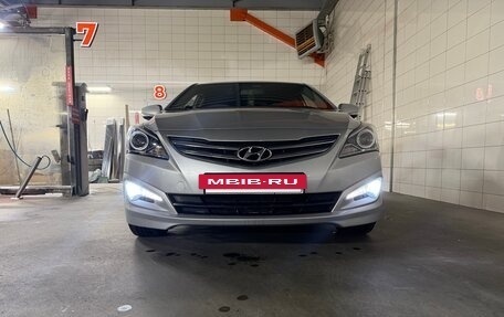 Hyundai Solaris II рестайлинг, 2016 год, 950 000 рублей, 5 фотография