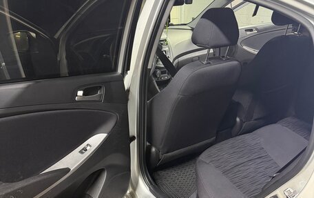 Hyundai Solaris II рестайлинг, 2016 год, 950 000 рублей, 17 фотография