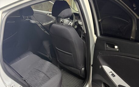 Hyundai Solaris II рестайлинг, 2016 год, 950 000 рублей, 19 фотография