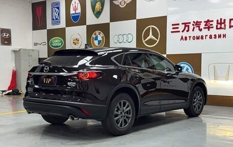 Mazda CX-4, 2023 год, 2 320 000 рублей, 7 фотография