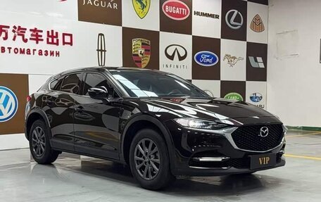 Mazda CX-4, 2023 год, 2 320 000 рублей, 5 фотография