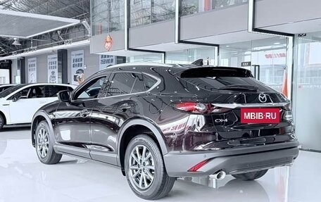 Mazda CX-4, 2023 год, 2 280 000 рублей, 5 фотография