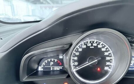Mazda CX-4, 2023 год, 2 280 000 рублей, 10 фотография