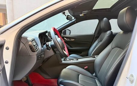 Mazda CX-4, 2023 год, 2 300 000 рублей, 4 фотография