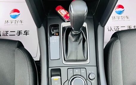 Mazda CX-4, 2023 год, 2 180 000 рублей, 8 фотография