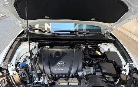 Mazda CX-4, 2023 год, 2 300 000 рублей, 25 фотография