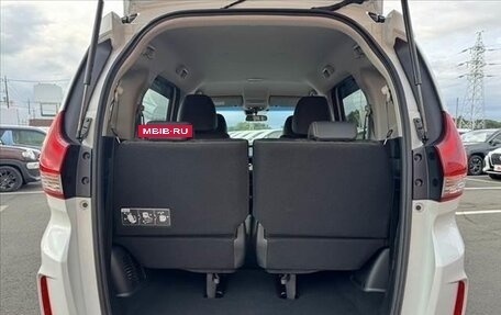 Honda Freed II, 2023 год, 1 410 000 рублей, 15 фотография