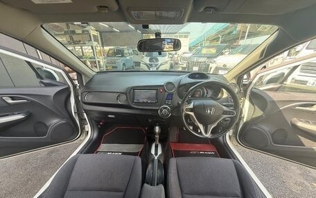Honda Insight II рестайлинг, 2012 год, 650 000 рублей, 11 фотография