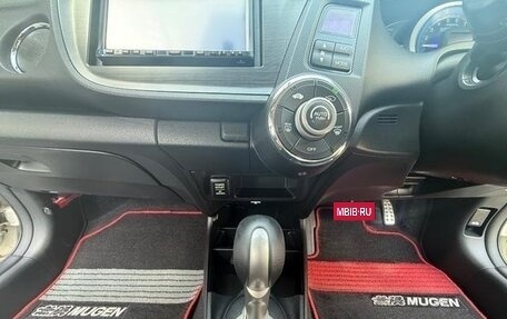 Honda Insight II рестайлинг, 2012 год, 650 000 рублей, 18 фотография