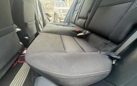 Honda Insight II рестайлинг, 2012 год, 650 000 рублей, 26 фотография