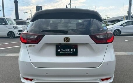 Honda Fit, 2022 год, 1 090 000 рублей, 5 фотография