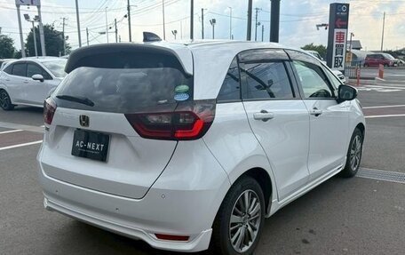 Honda Fit, 2022 год, 1 090 000 рублей, 6 фотография