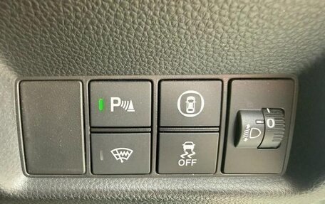 Honda Fit, 2022 год, 1 090 000 рублей, 13 фотография