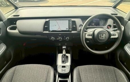 Honda Fit, 2022 год, 1 090 000 рублей, 10 фотография