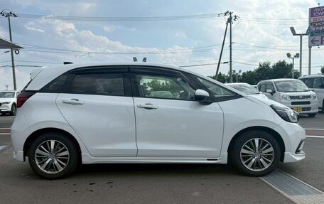 Honda Fit, 2022 год, 1 090 000 рублей, 8 фотография