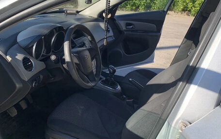 Chevrolet Cruze II, 2011 год, 555 555 рублей, 6 фотография