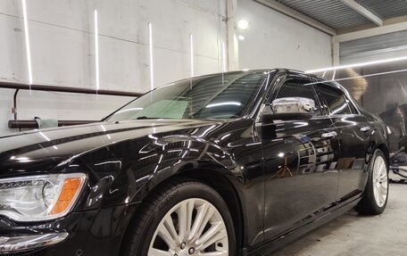 Chrysler 300C II, 2012 год, 1 750 000 рублей, 6 фотография