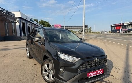 Toyota RAV4, 2021 год, 2 950 000 рублей, 1 фотография