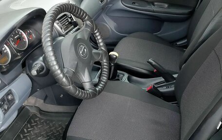 Nissan Almera, 2005 год, 295 000 рублей, 8 фотография