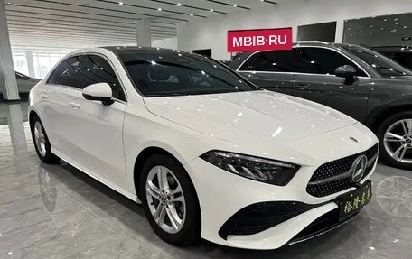 Mercedes-Benz A-Класс, 2023 год, 1 650 100 рублей, 3 фотография