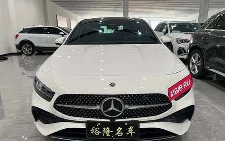 Mercedes-Benz A-Класс, 2023 год, 1 650 100 рублей, 2 фотография