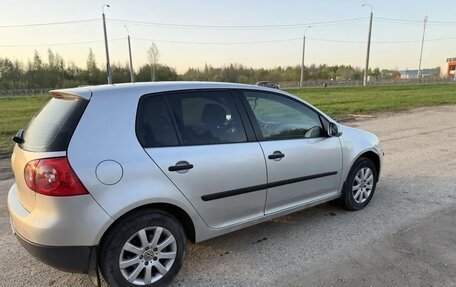 Volkswagen Golf V, 2005 год, 480 000 рублей, 2 фотография
