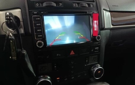 Volkswagen Touareg III, 2007 год, 1 050 000 рублей, 13 фотография
