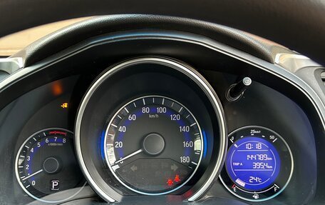 Honda Fit III, 2013 год, 900 000 рублей, 8 фотография