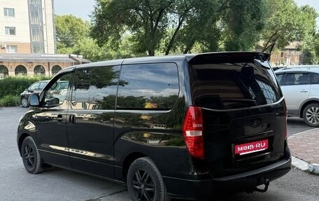 Hyundai Grand Starex Grand Starex I рестайлинг 2, 2009 год, 1 350 000 рублей, 3 фотография