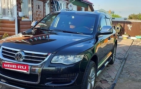 Volkswagen Touareg III, 2008 год, 1 350 000 рублей, 2 фотография