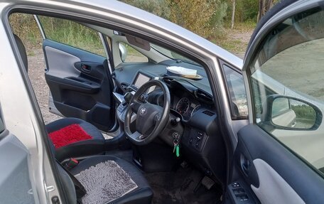 Toyota Wish II, 2012 год, 1 407 000 рублей, 4 фотография