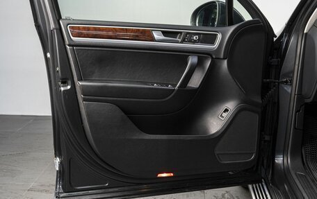 Volkswagen Touareg III, 2014 год, 1 950 000 рублей, 11 фотография