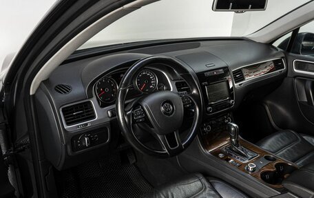 Volkswagen Touareg III, 2014 год, 1 950 000 рублей, 10 фотография