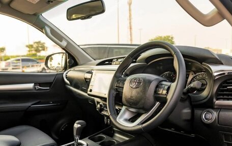 Toyota Hilux VIII, 2025 год, 7 300 000 рублей, 7 фотография