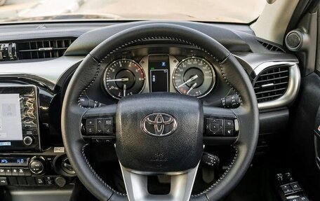 Toyota Hilux VIII, 2025 год, 7 300 000 рублей, 9 фотография
