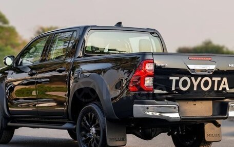 Toyota Hilux VIII, 2025 год, 7 300 000 рублей, 21 фотография
