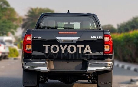 Toyota Hilux VIII, 2025 год, 7 300 000 рублей, 22 фотография