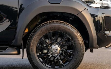 Toyota Hilux VIII, 2025 год, 7 300 000 рублей, 26 фотография