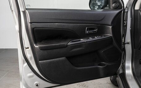 Mitsubishi ASX I рестайлинг, 2014 год, 1 000 000 рублей, 11 фотография