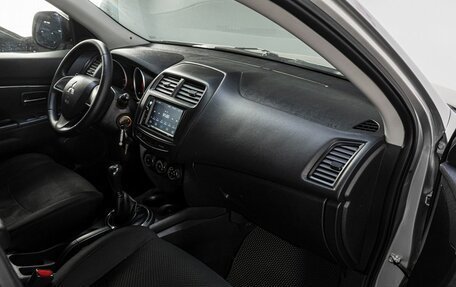 Mitsubishi ASX I рестайлинг, 2014 год, 1 000 000 рублей, 15 фотография