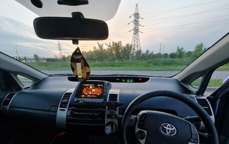 Toyota Prius, 2009 год, 589 000 рублей, 9 фотография