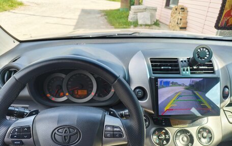 Toyota RAV4, 2010 год, 1 450 000 рублей, 13 фотография