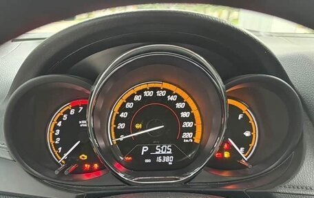 Toyota Yaris, 2022 год, 1 513 000 рублей, 9 фотография