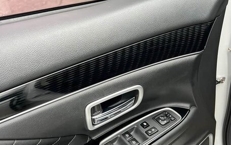 Mitsubishi Outlander III рестайлинг 3, 2021 год, 1 520 000 рублей, 9 фотография