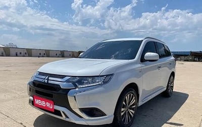 Mitsubishi Outlander III рестайлинг 3, 2022 год, 1 610 000 рублей, 1 фотография
