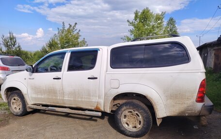 Toyota Hilux VII, 2010 год, 1 800 000 рублей, 5 фотография