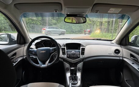 Chevrolet Cruze II, 2010 год, 420 000 рублей, 6 фотография