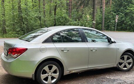 Chevrolet Cruze II, 2010 год, 420 000 рублей, 4 фотография