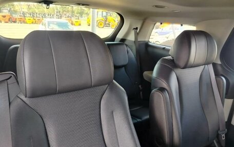 KIA Carnival, 2022 год, 4 490 000 рублей, 13 фотография